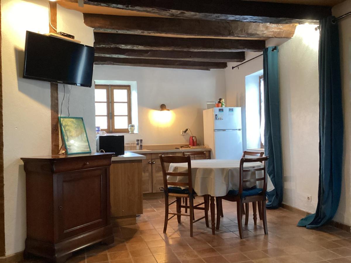 La Maisonnette Des Champs Pierre-Buffière Extérieur photo